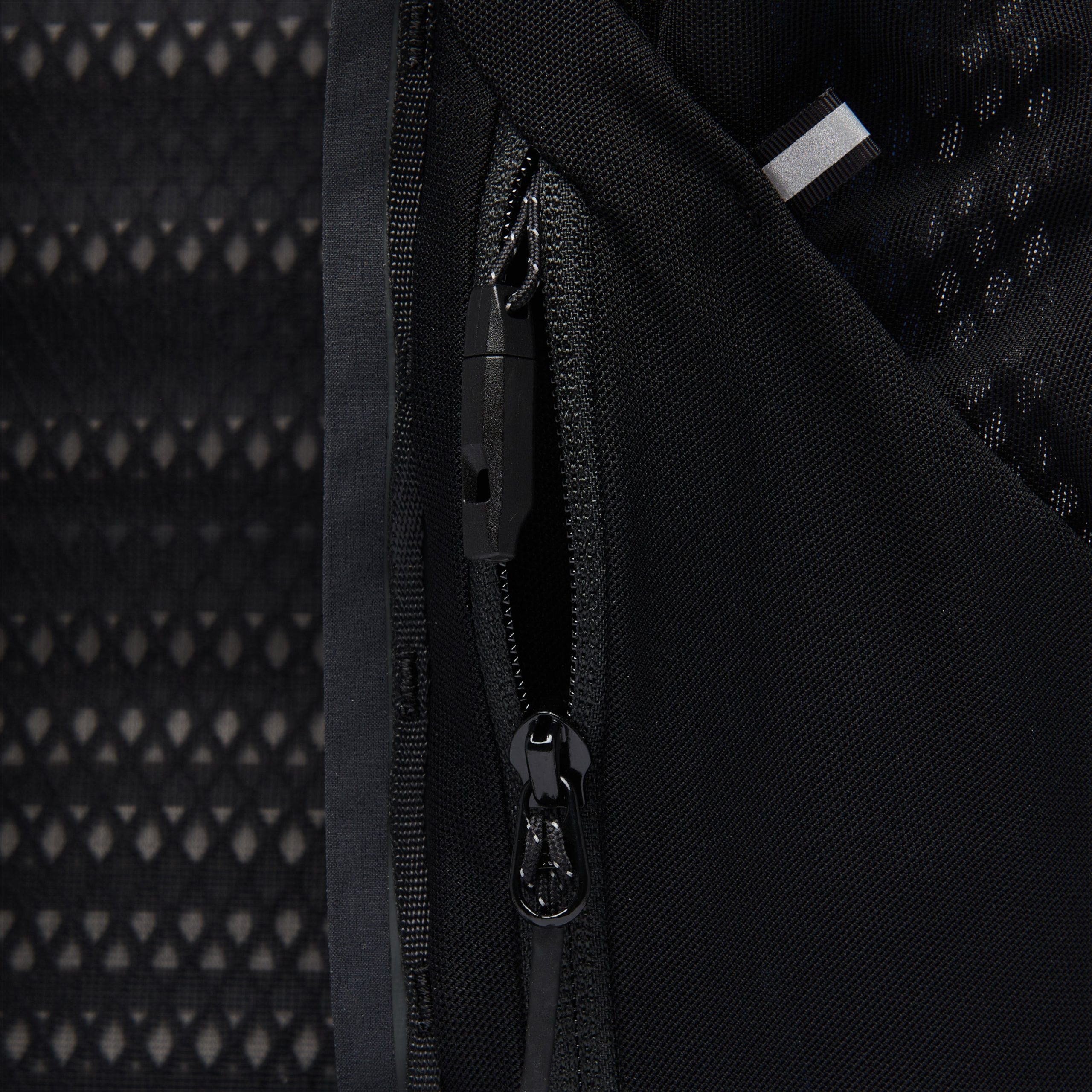 Distance 22 Backpack - Past Season - Image 18