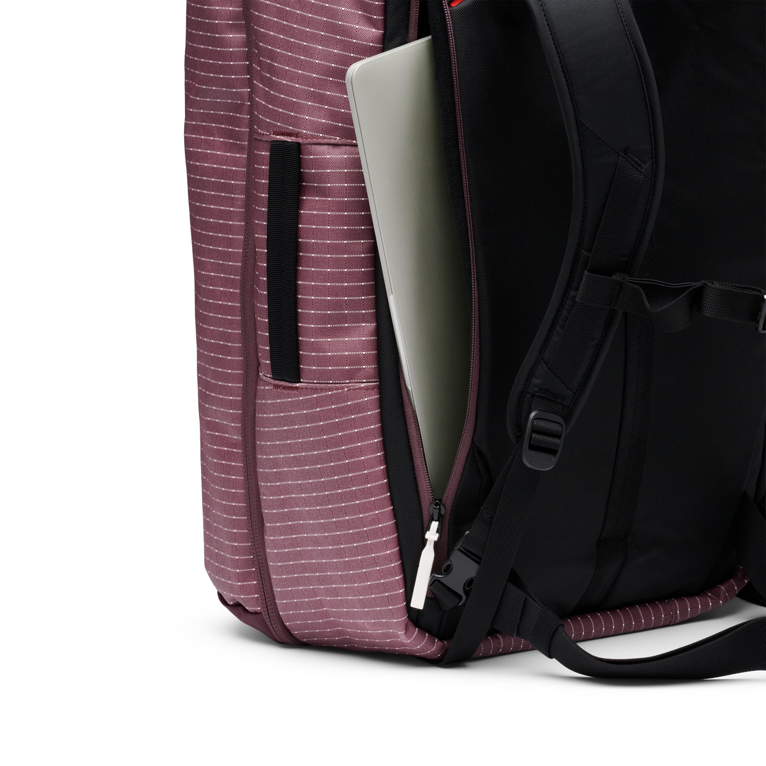 Stonehauler 40 L Travel Pack - Image 6