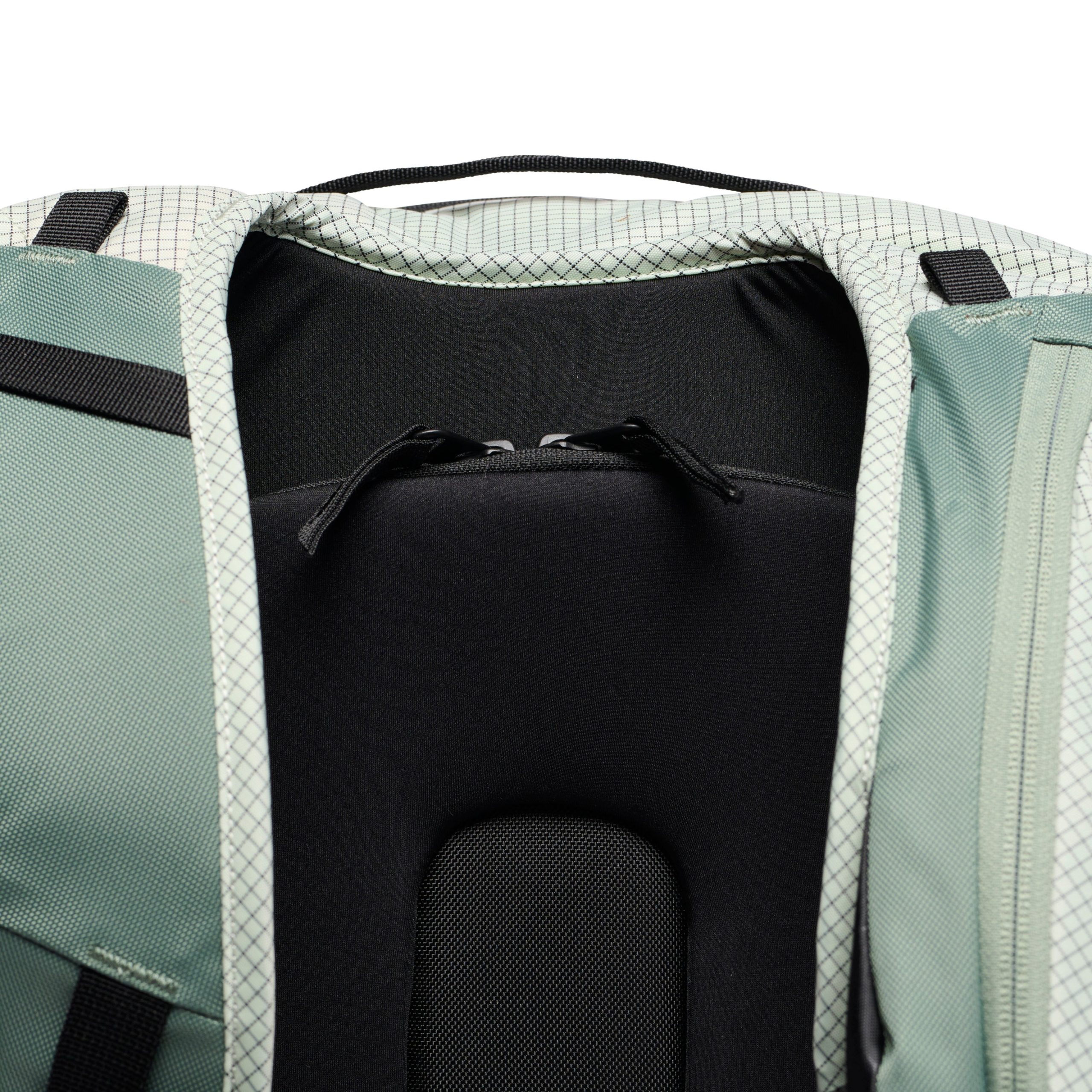 Dawn Patrol 32 Backpack - Image 10