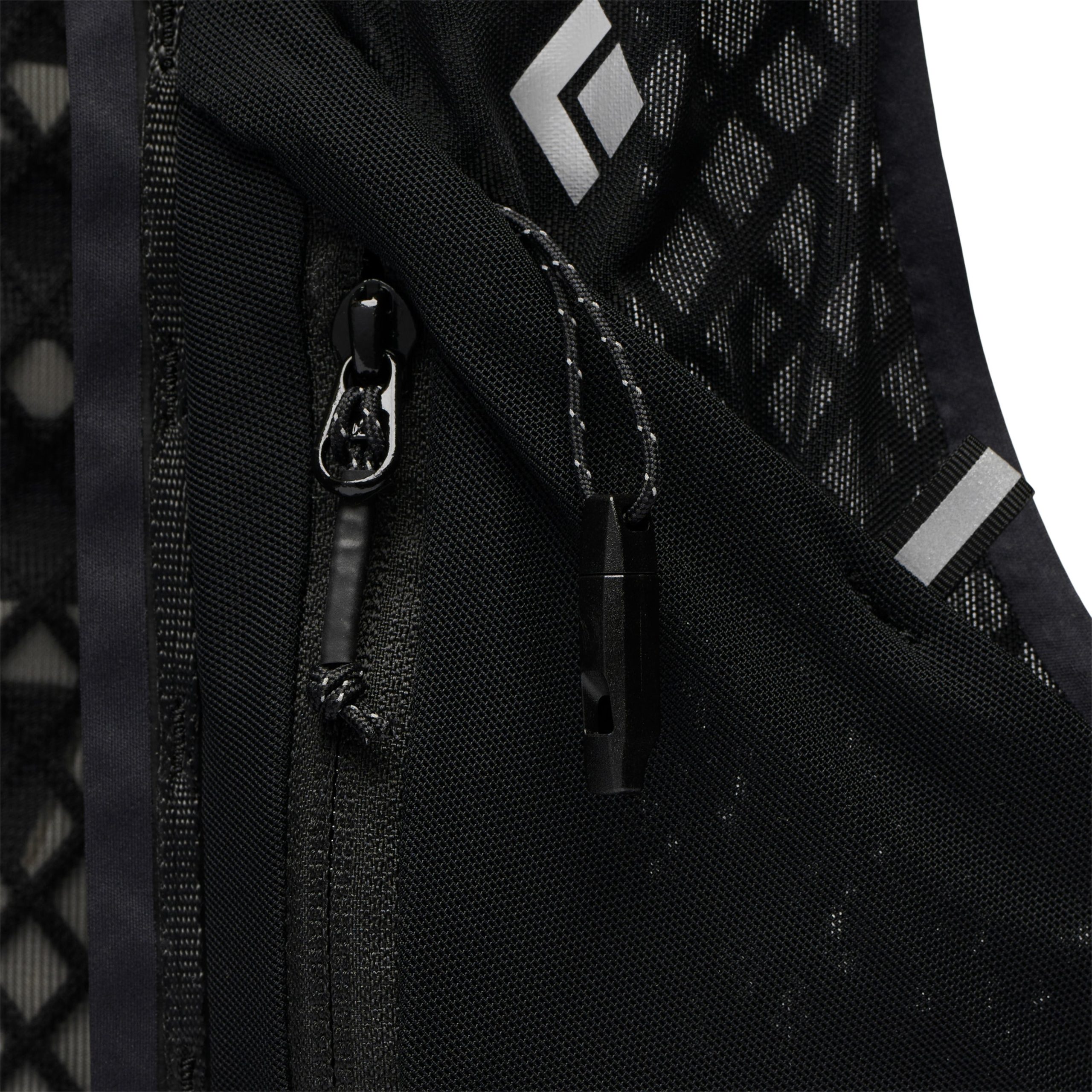 Women's Distance 15 Backpack - Image 6