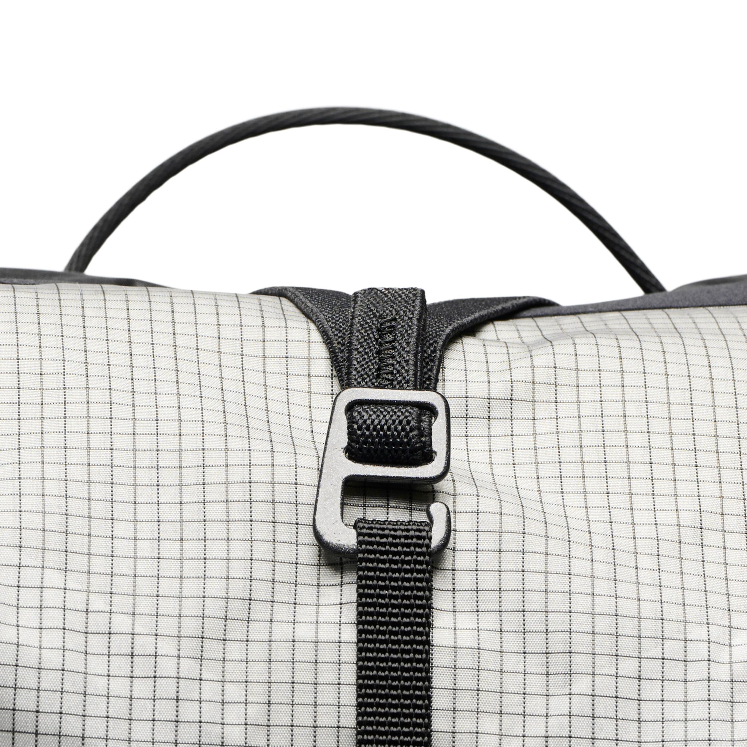 Distance 22 Backpack - Image 17