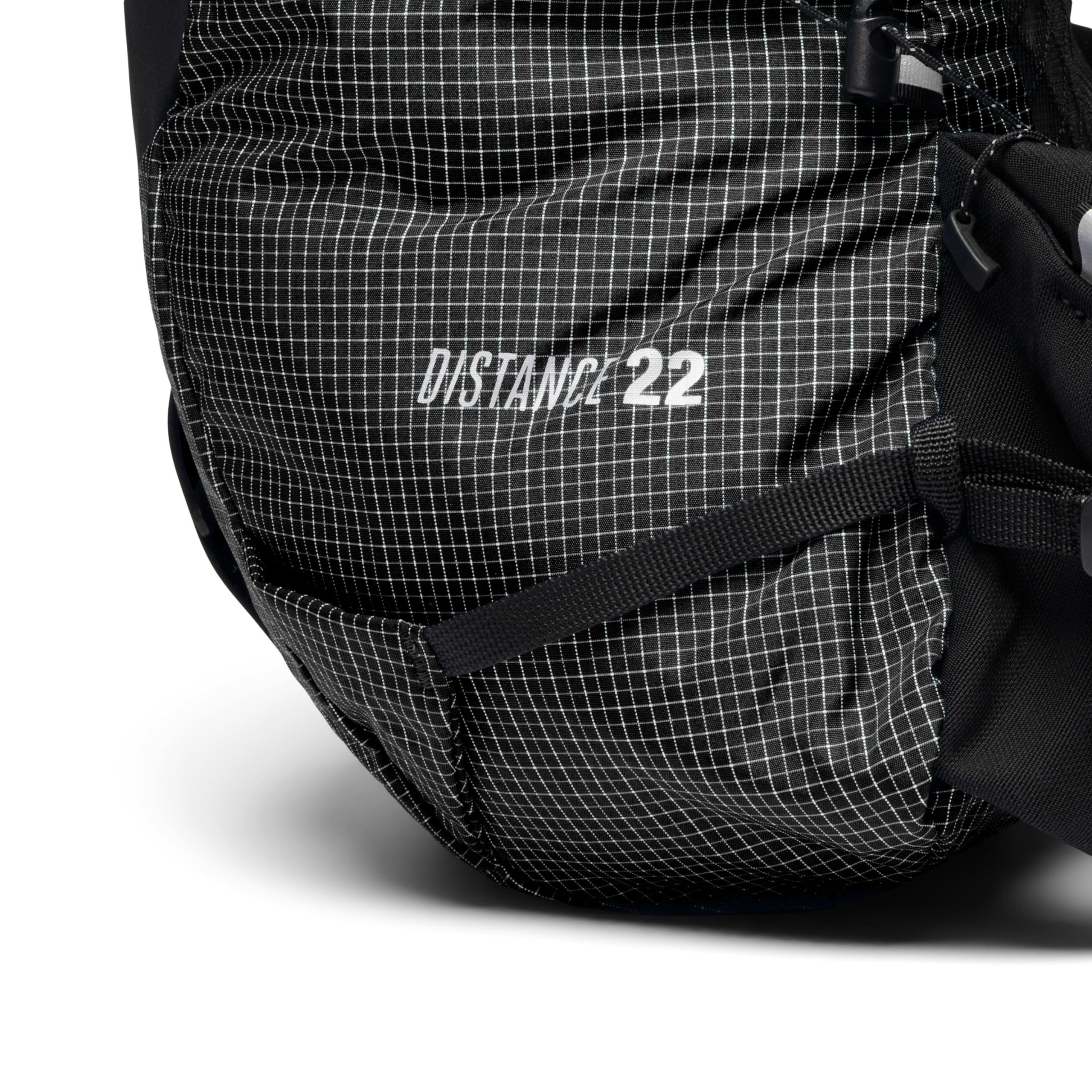 Women's Distance 22 Backpack - Image 3