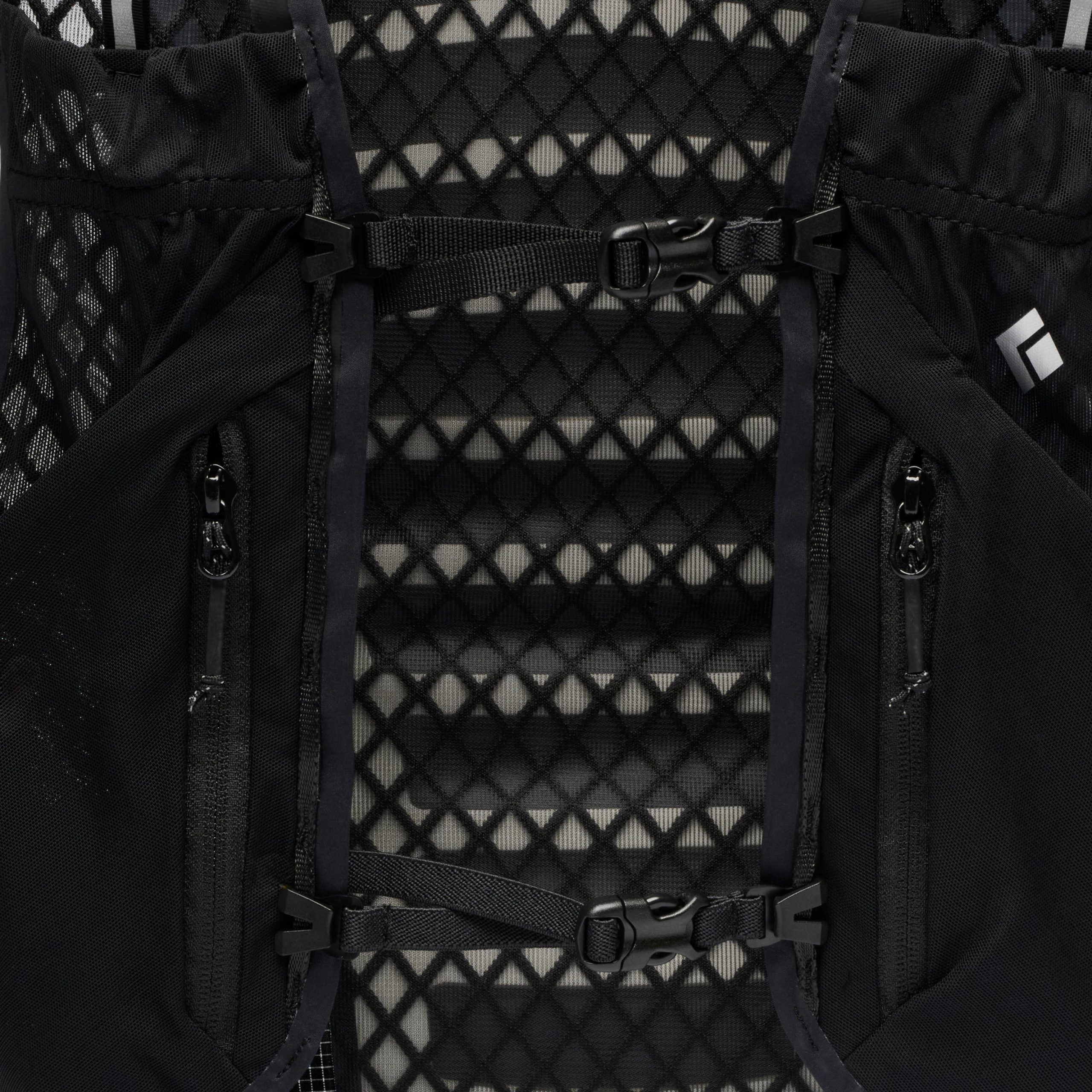 Women's Distance 22 Backpack - Image 4