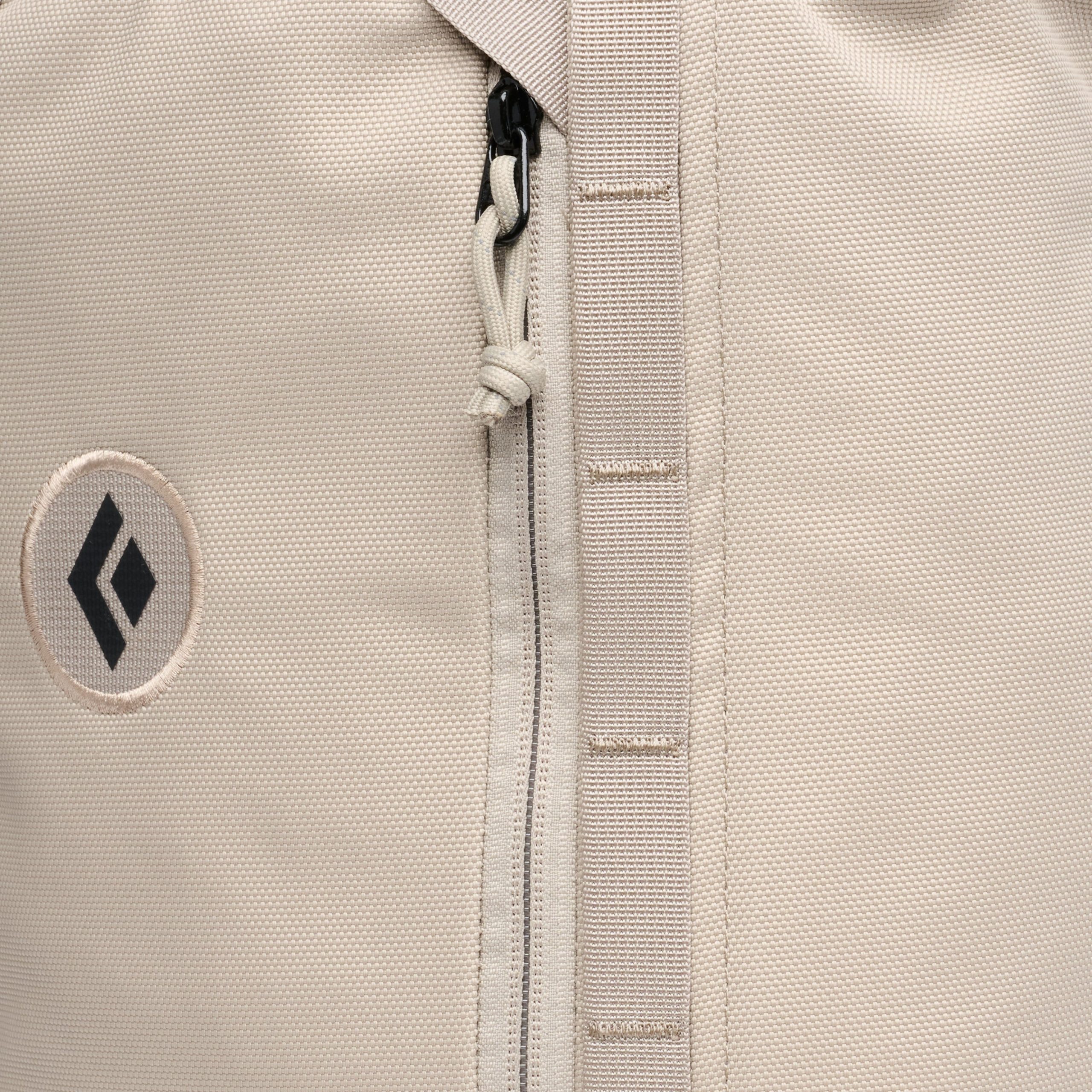 Street Creek 24 Backpack - Image 5