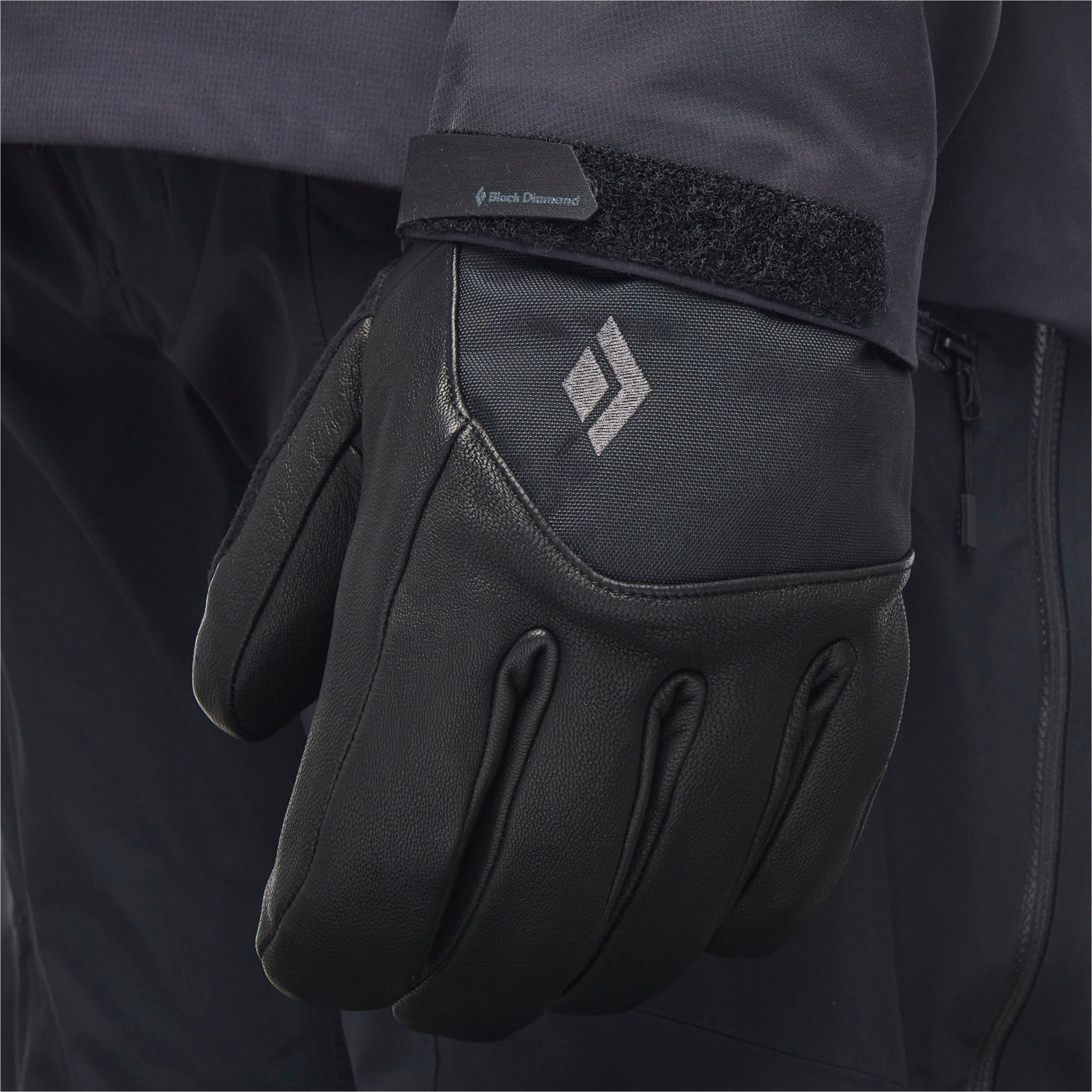 Legend Gloves - Past Season - Image 4